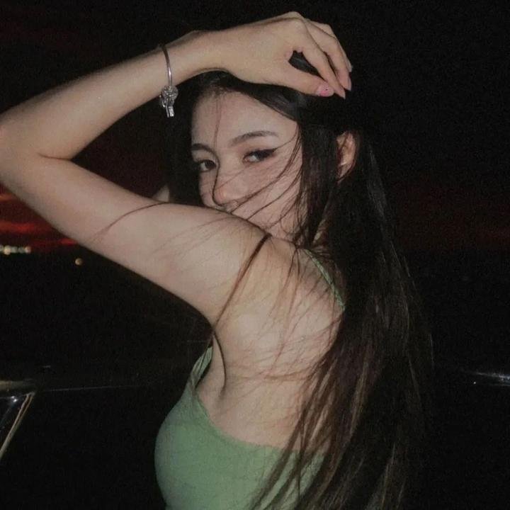 姊姊妹妹站起来